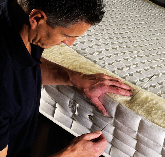 Lorem ipsum dolor sit
Lorem ipsum dolor sit amet, consectetur adipiscing elit. Etiam eu turpis molestie, dictum est a, mattis tellus.